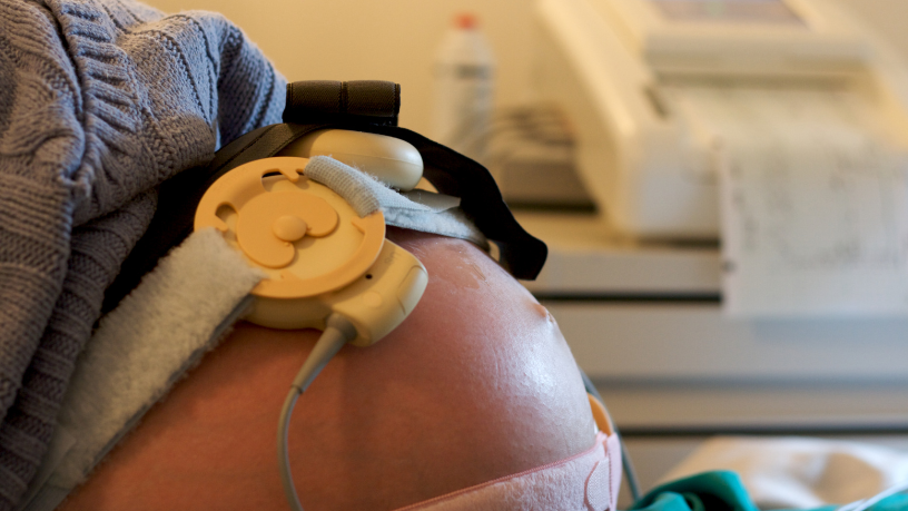 Descubra com a Dra. Thaline Neves em quais situações a medicina fetal recomenda antecipar o parto.