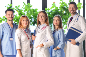 Descubra como a ética fortalece a saúde e garante responsabilidade com a vida e a sociedade.