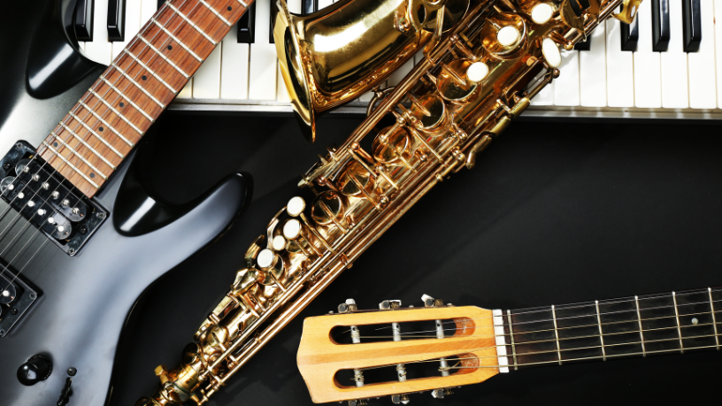 O estudo contínuo na formação jurídica destacado por Hebron Costa Cruz de Oliveira.