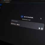 Close-up de uma interface de conversa com inteligência artificial exibida na tela de um computador.